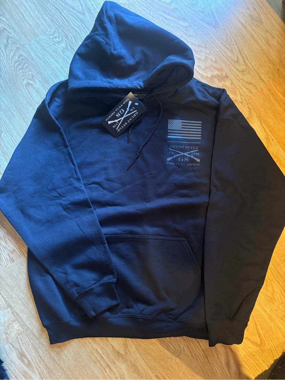 Grunt Style Men's Black Pullover Hoodie with Subtle Flag Logo